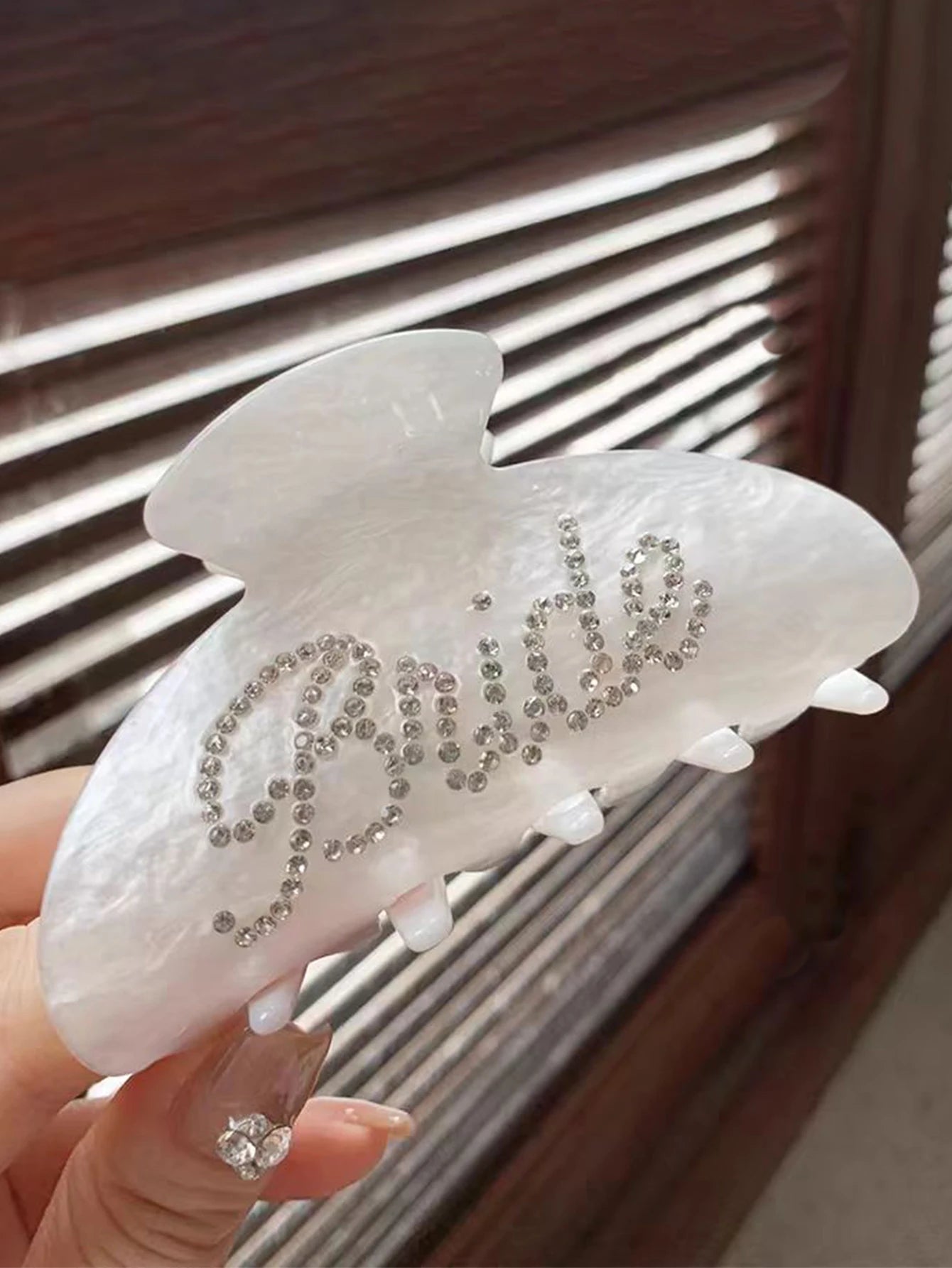 Bride Claw Clip